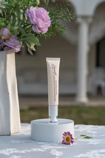 Time Defying Collagen Hand Cream with Plant Oils for Wrinkles and Deep Hydration 